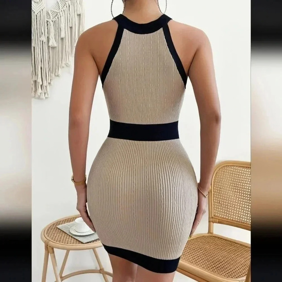 Contrast Trim Button Detail Sweater Dress - Picture 2 of 5